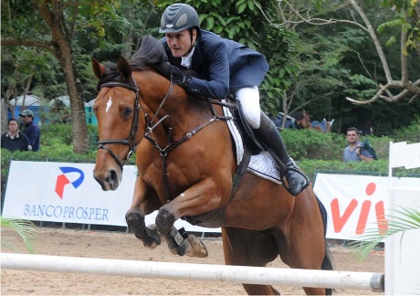 Fabio Leivas da Costa � Lider do Ranking Senior - FEERJ 2012